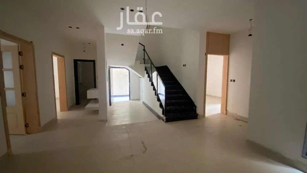 فيلا 7 غرف في السفن 6