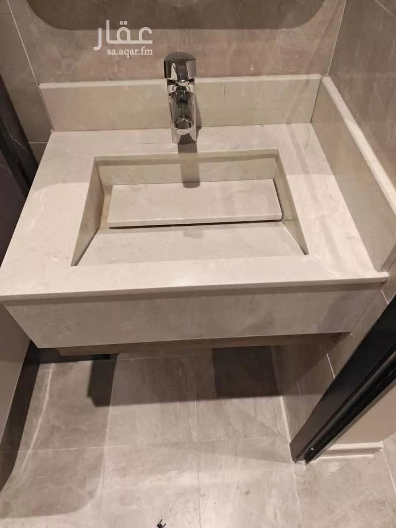 4 bedroom apartment in Al Hamra 5