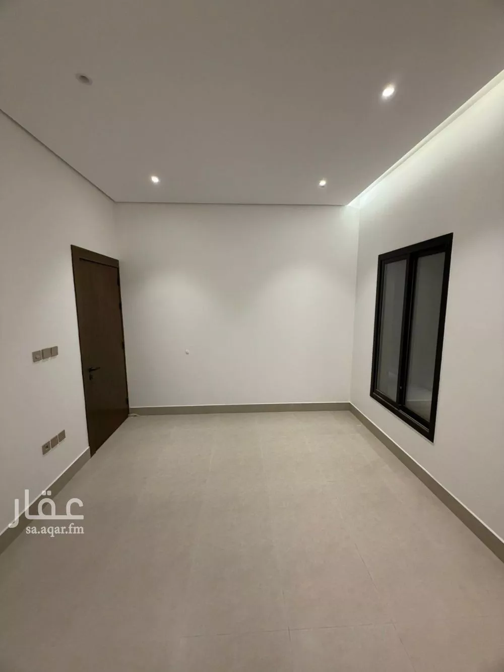 فيلا 4 غرف في الرمال 6