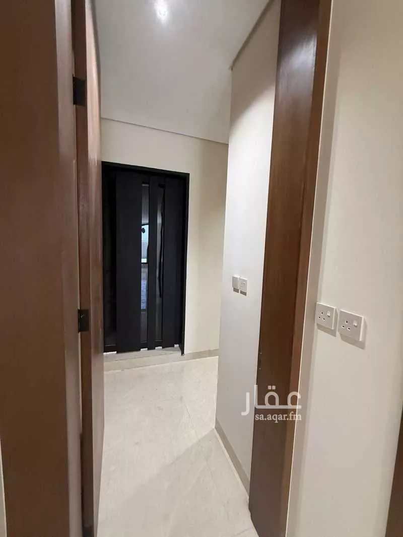 فيلا 5 غرف في النرجس 18