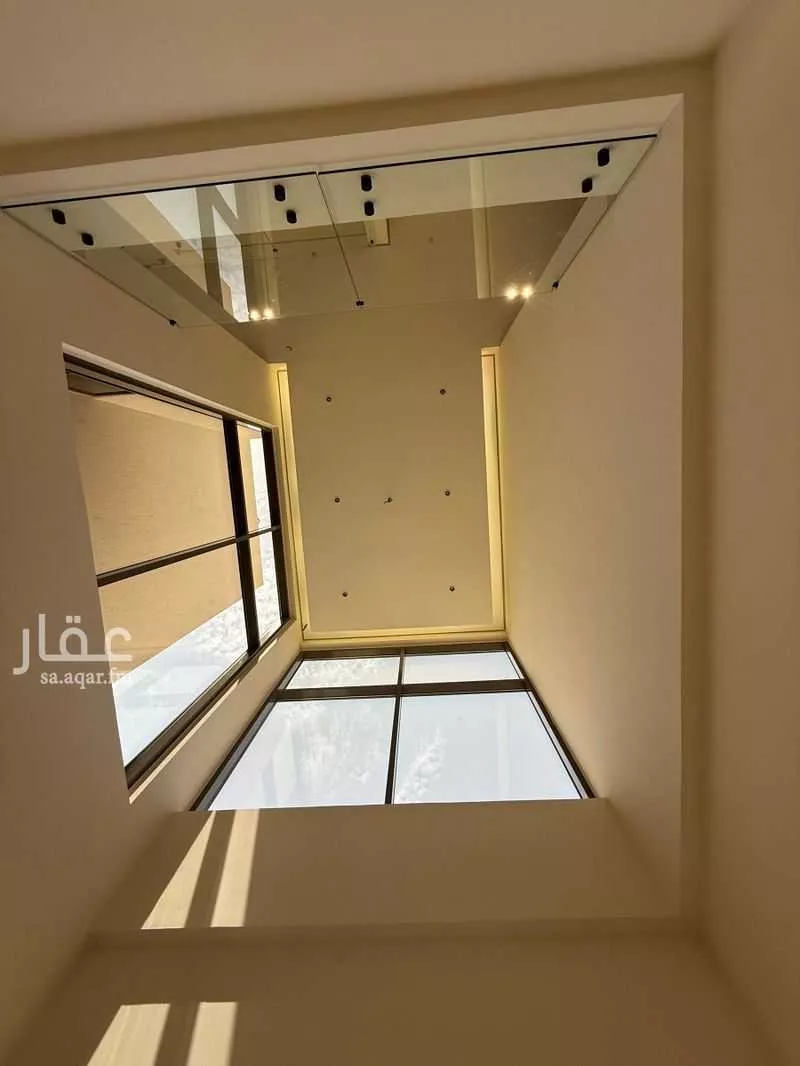 فيلا 5 غرف في النرجس 10