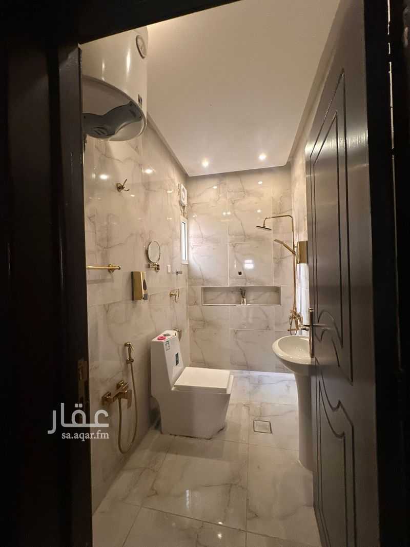 3 bedroom apartment in Ishbiliyah, Riyadh 7