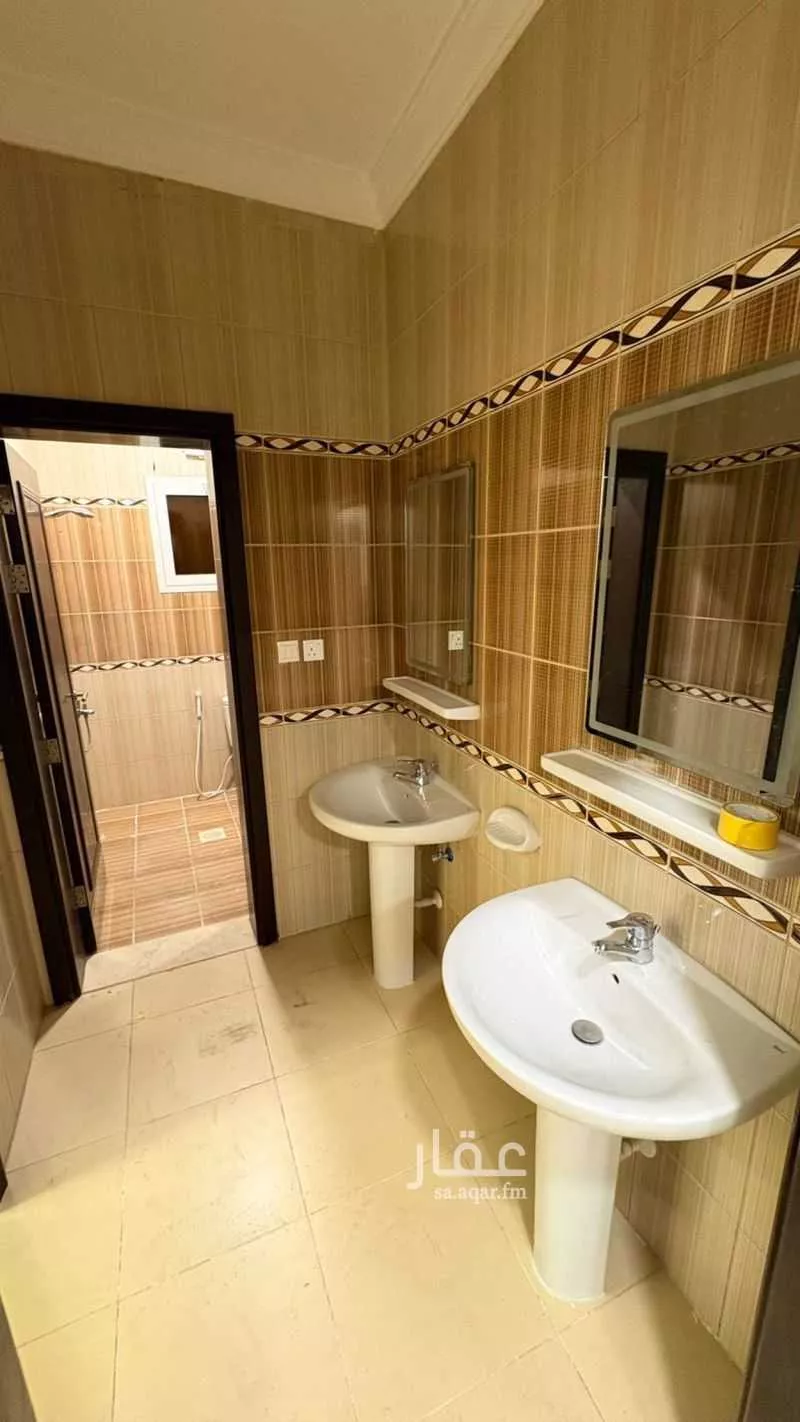 5 bedroom apartment in Al Salamah 8