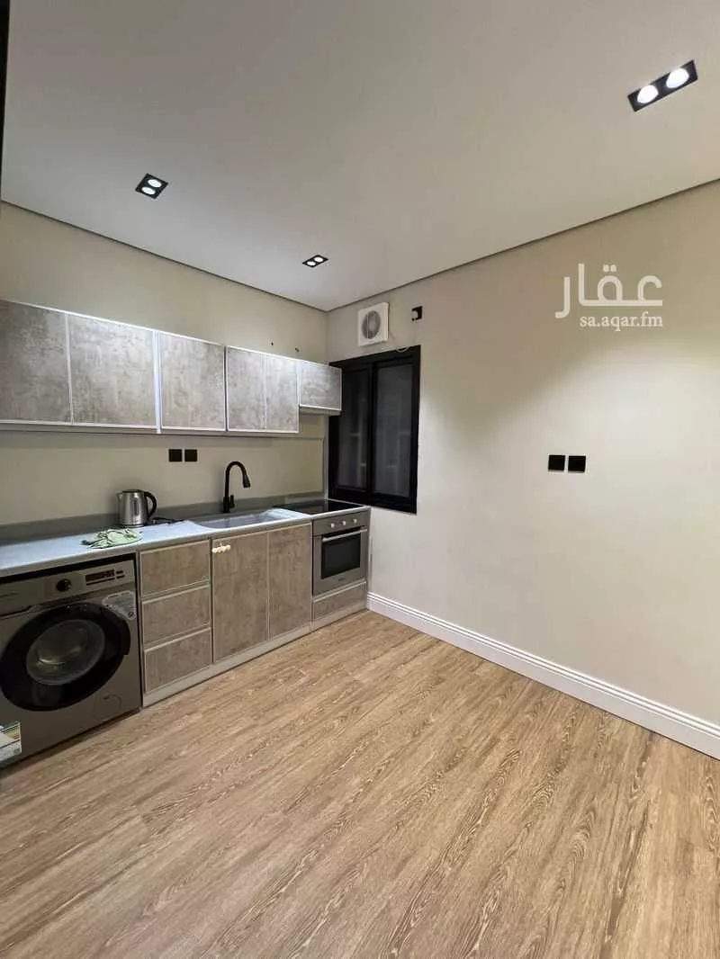 1 bedroom apartment in Al Thuqbah 9