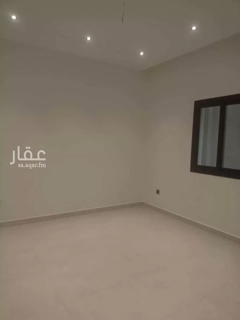 شقة 3 غرف في الروضة 3