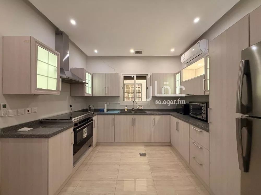 2 bedroom apartment in Al Yasmin 9