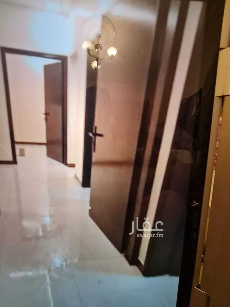 شقة 4 غرف في الشراع 2