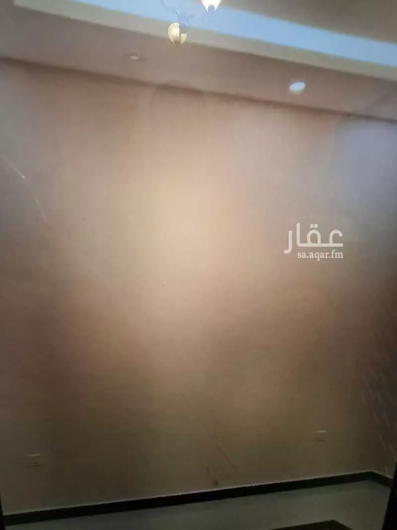 شقة 4 غرف في الشراع 3