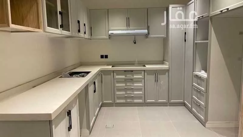 3 bedroom apartment in Al Qadisiyah 4