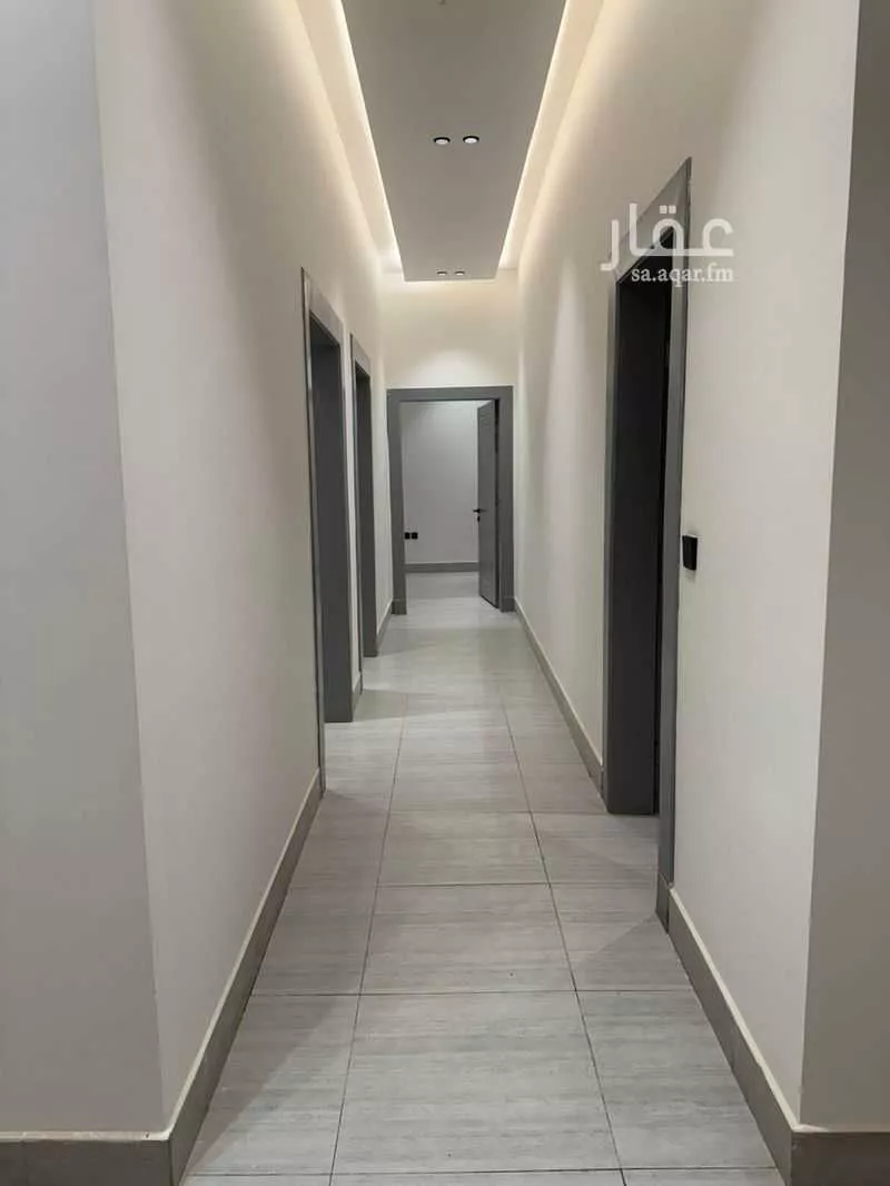 3 bedroom apartment in Al Yarmouk 6