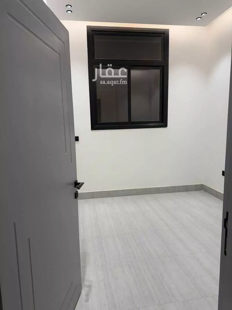 3 bedroom apartment in Al Yarmouk 7