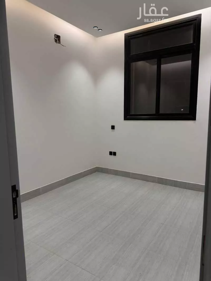 3 bedroom apartment in Al Yarmouk 8