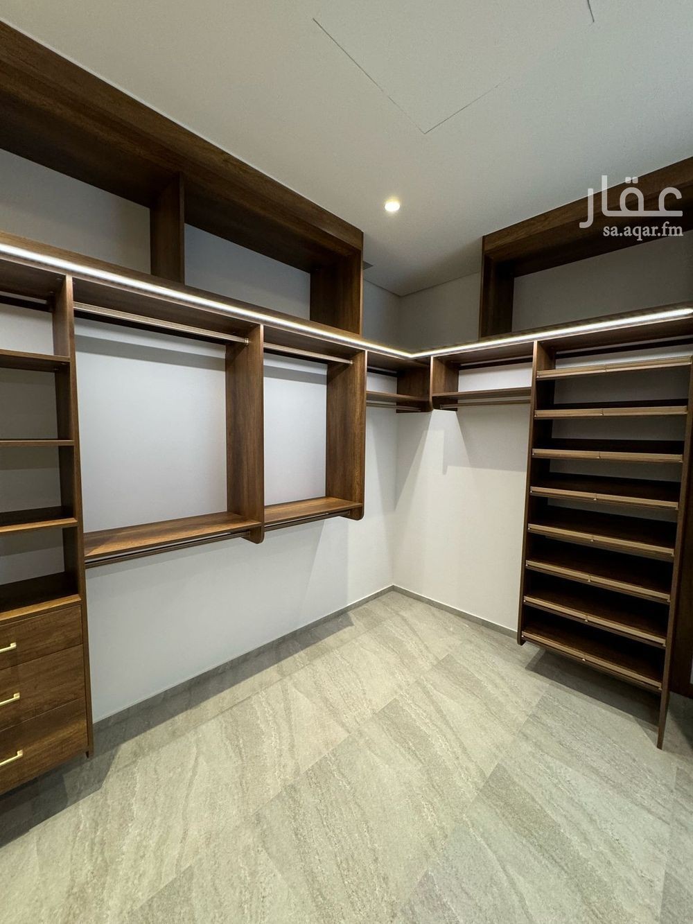 4 bedroom villa in Al Basateen, Jeddah 15