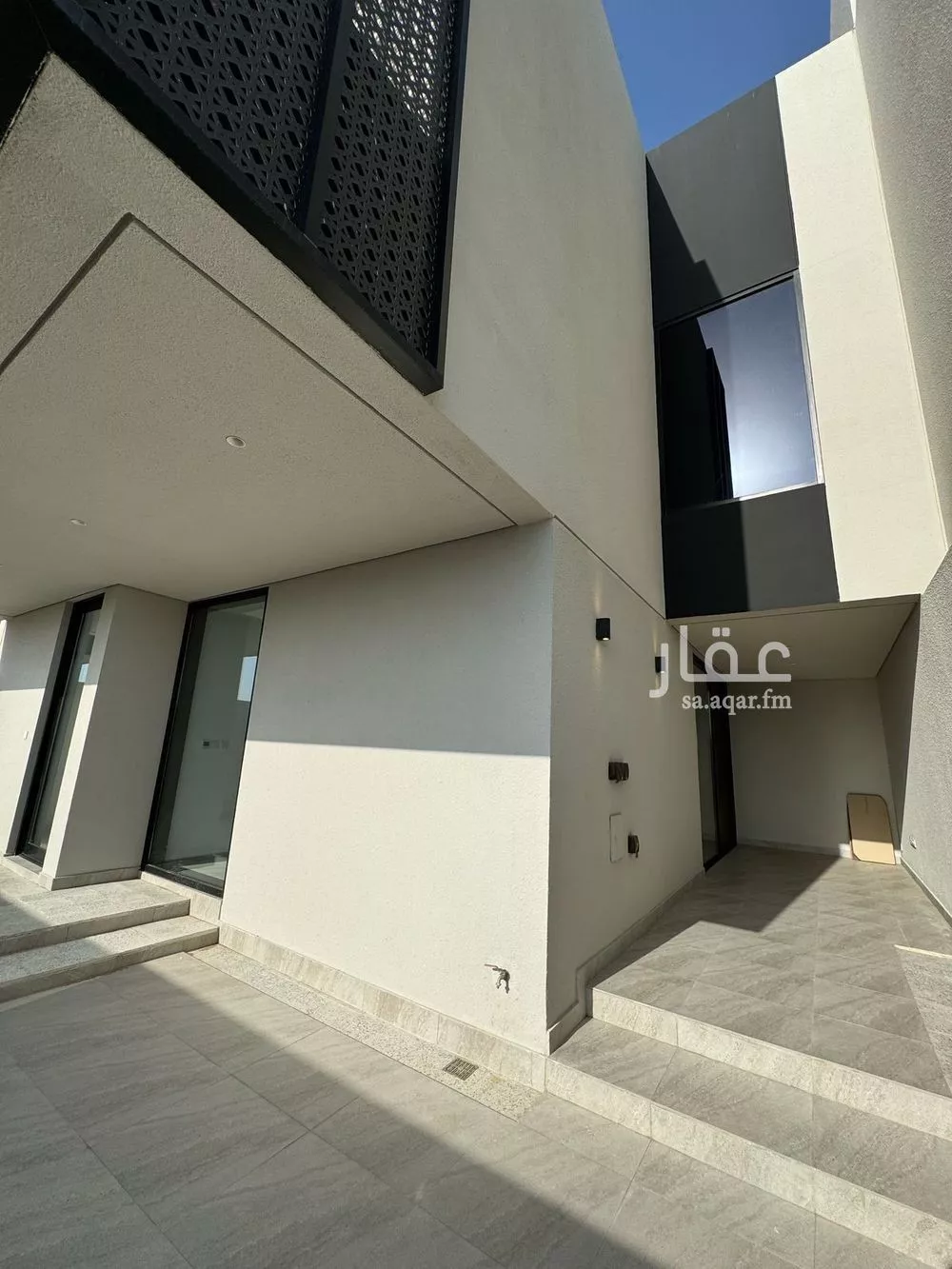 6 bedroom villa in Al Basateen 4