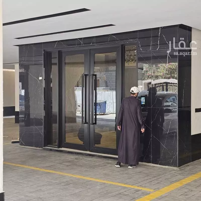 5 bedroom apartment in Al Bawadi 9