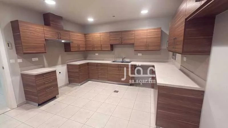 3 bedroom apartment in Aramco 14