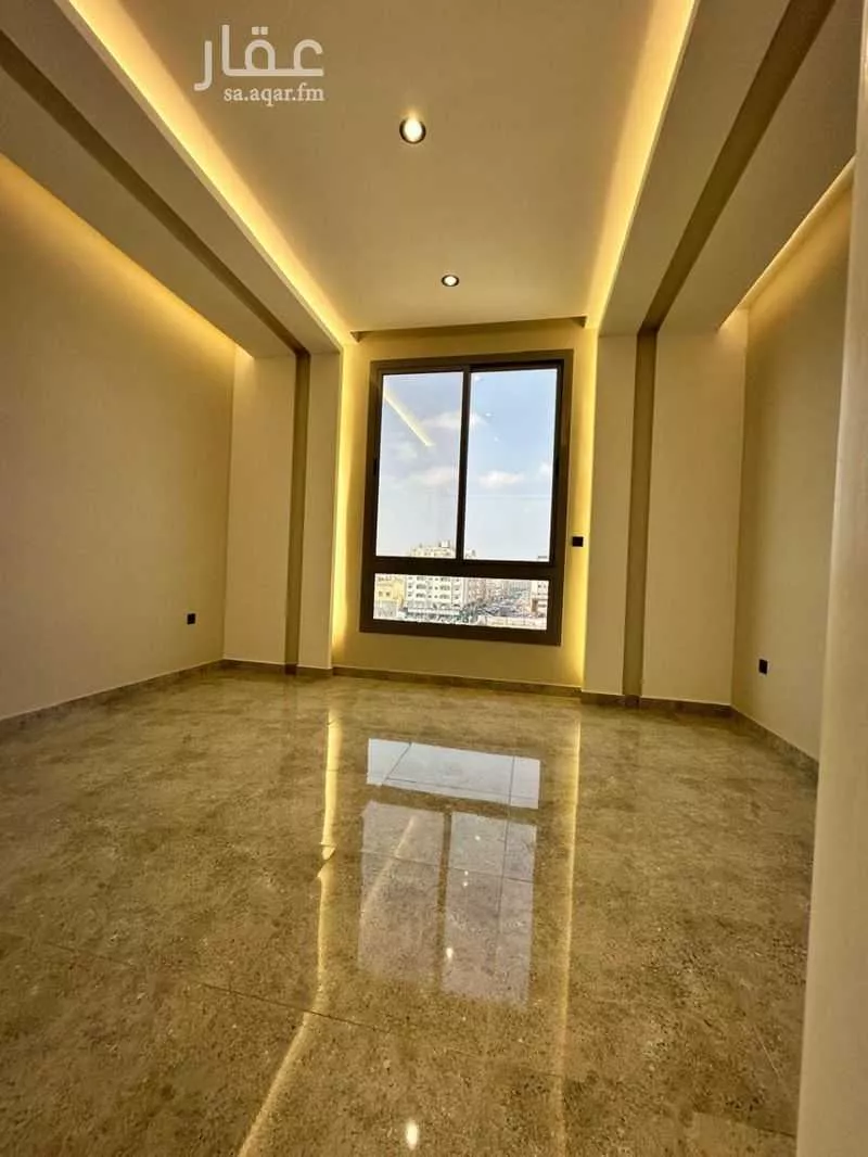 5 bedroom apartment in Al Rabwa 3
