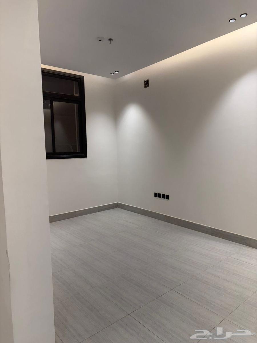 4 bedroom apartment in Al Yarmouk 12
