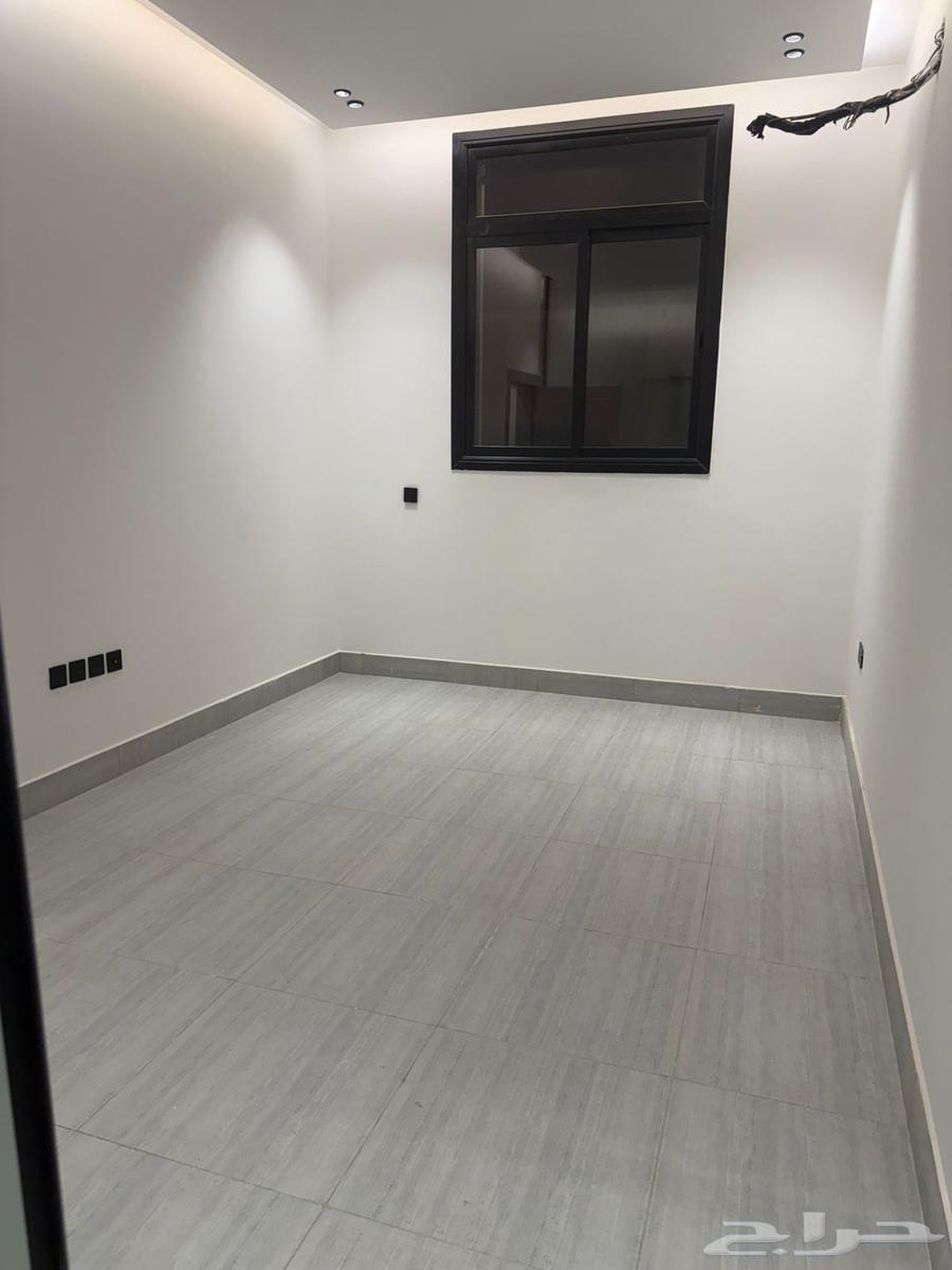 4 bedroom apartment in Al Yarmouk 17