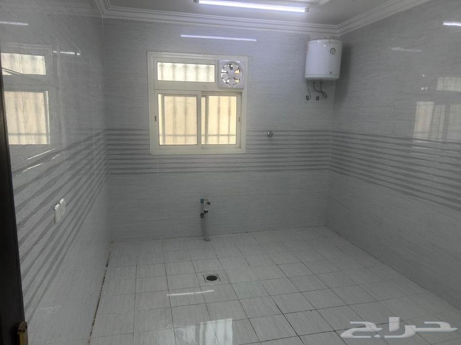 3 bedroom apartment in Al Rimal 10