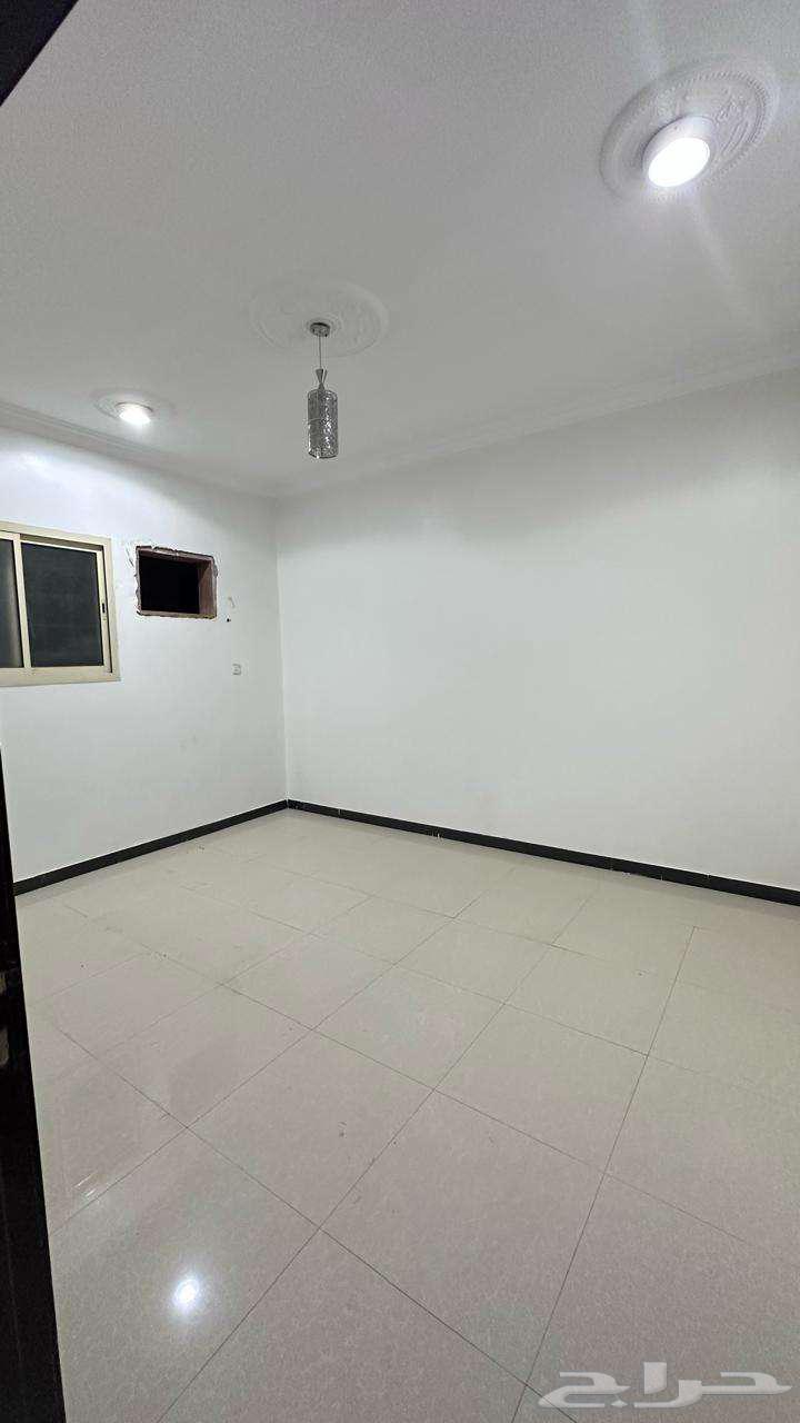 4 bedroom apartment in Al Rimal 9