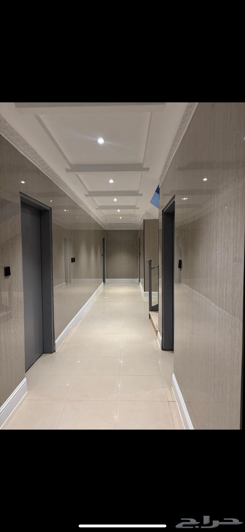 3 bedroom apartment in Al Hazm 9