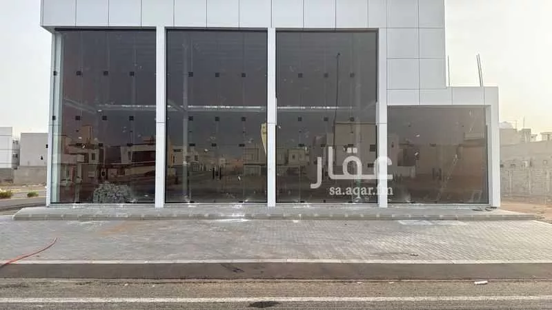 محل 65 م² في جدة 2