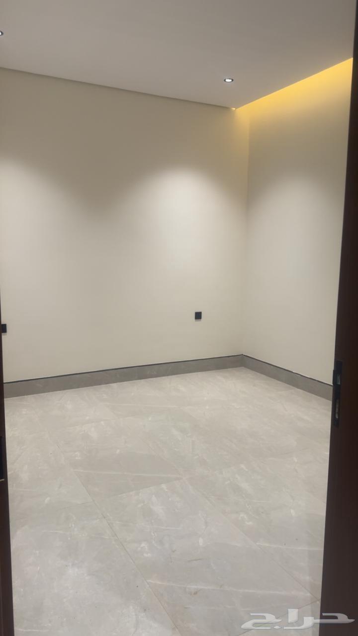 3 bedroom apartment in Al Rimal 6