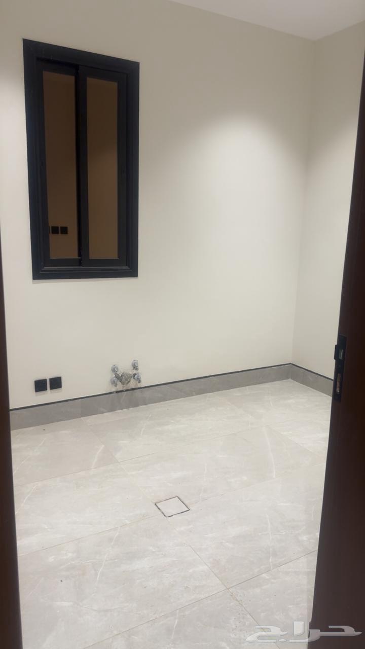 3 bedroom apartment in Al Rimal 7