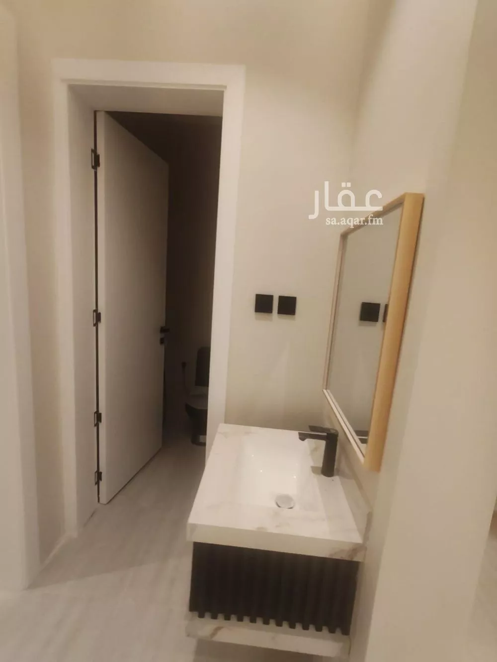 5 bedroom villa in Al Hazm 12