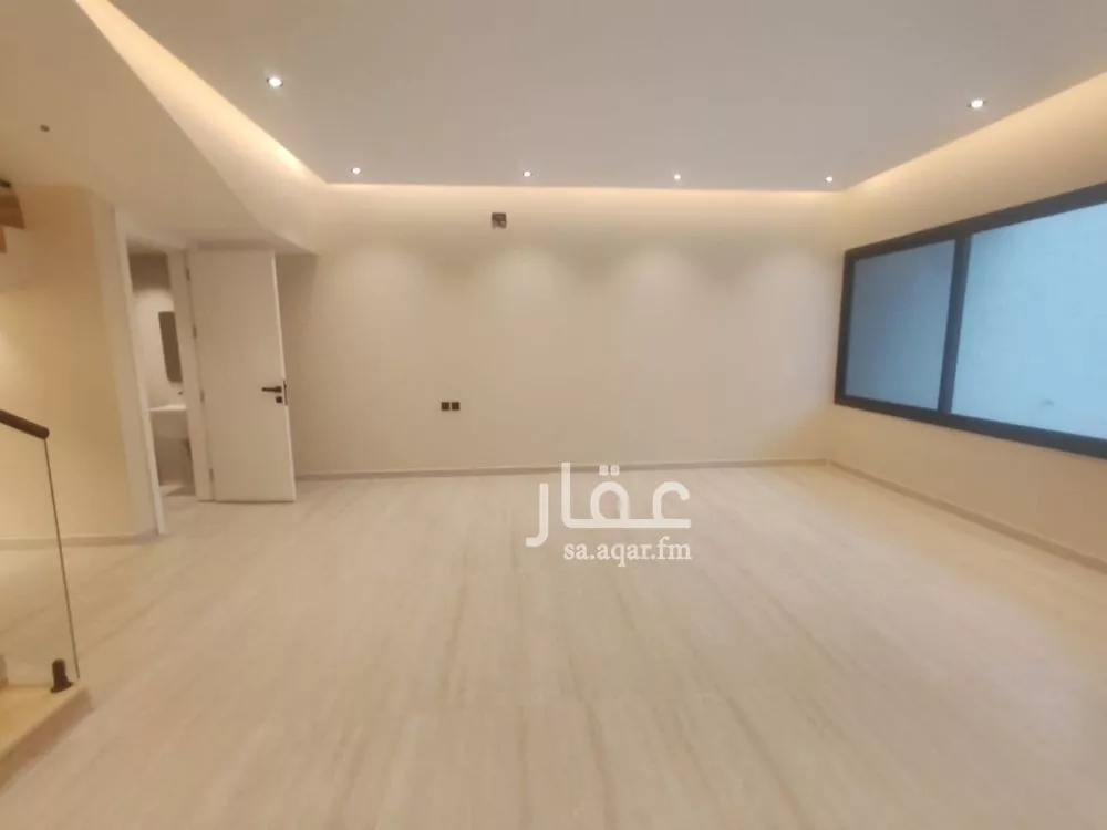 5 bedroom villa in Al Hazm 19