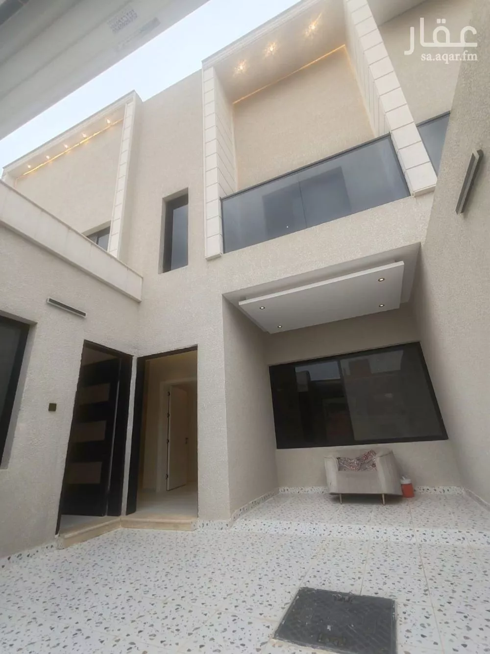 5 bedroom villa in Al Hazm 4