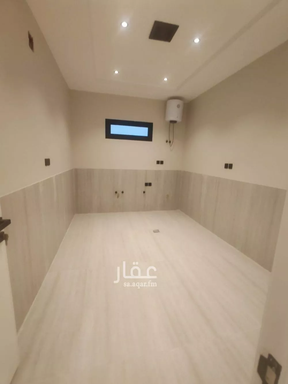 5 bedroom villa in Al Hazm 10