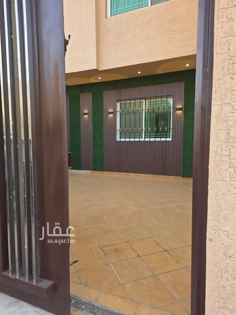 3 bedroom floor in Al Yasmin 8