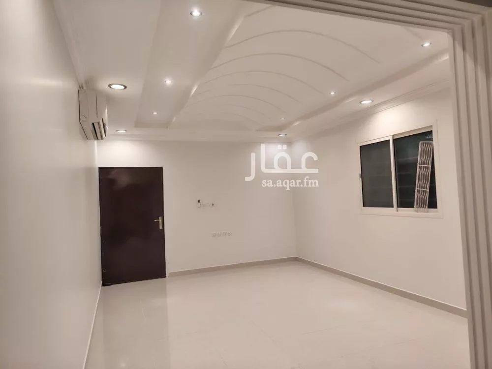 4 bedroom floor in Al Sahafah 2