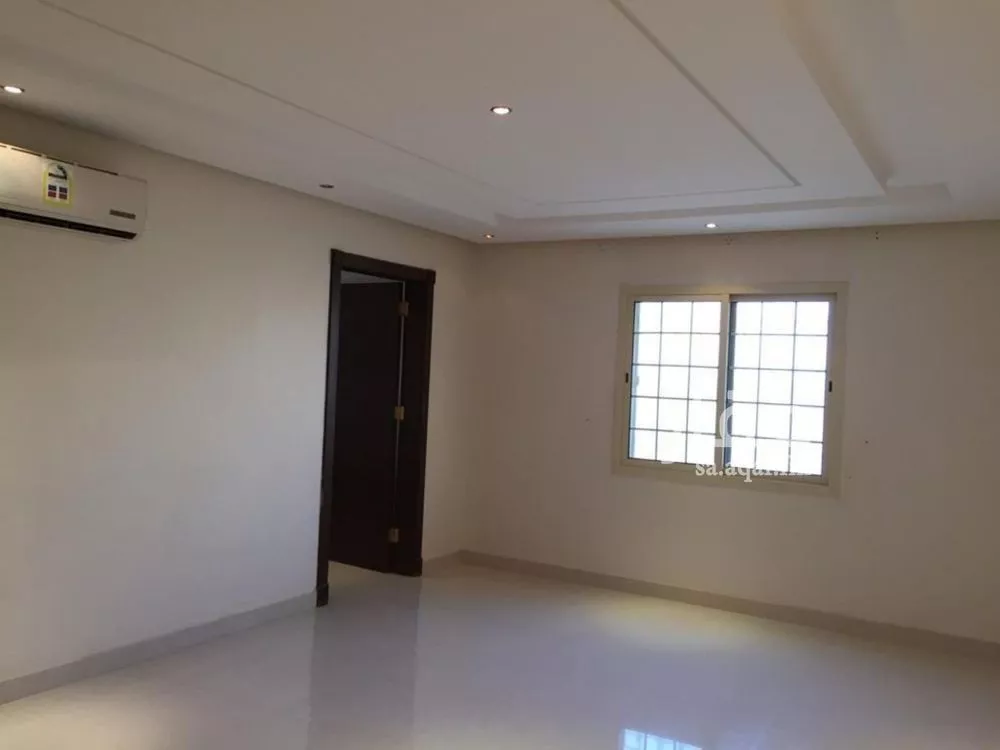 4 bedroom floor in Al Sahafah 9
