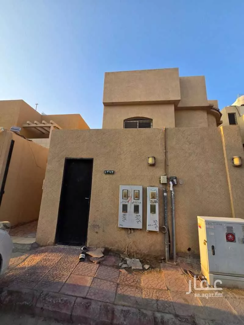 3 bedroom floor in Al Yasmin 4