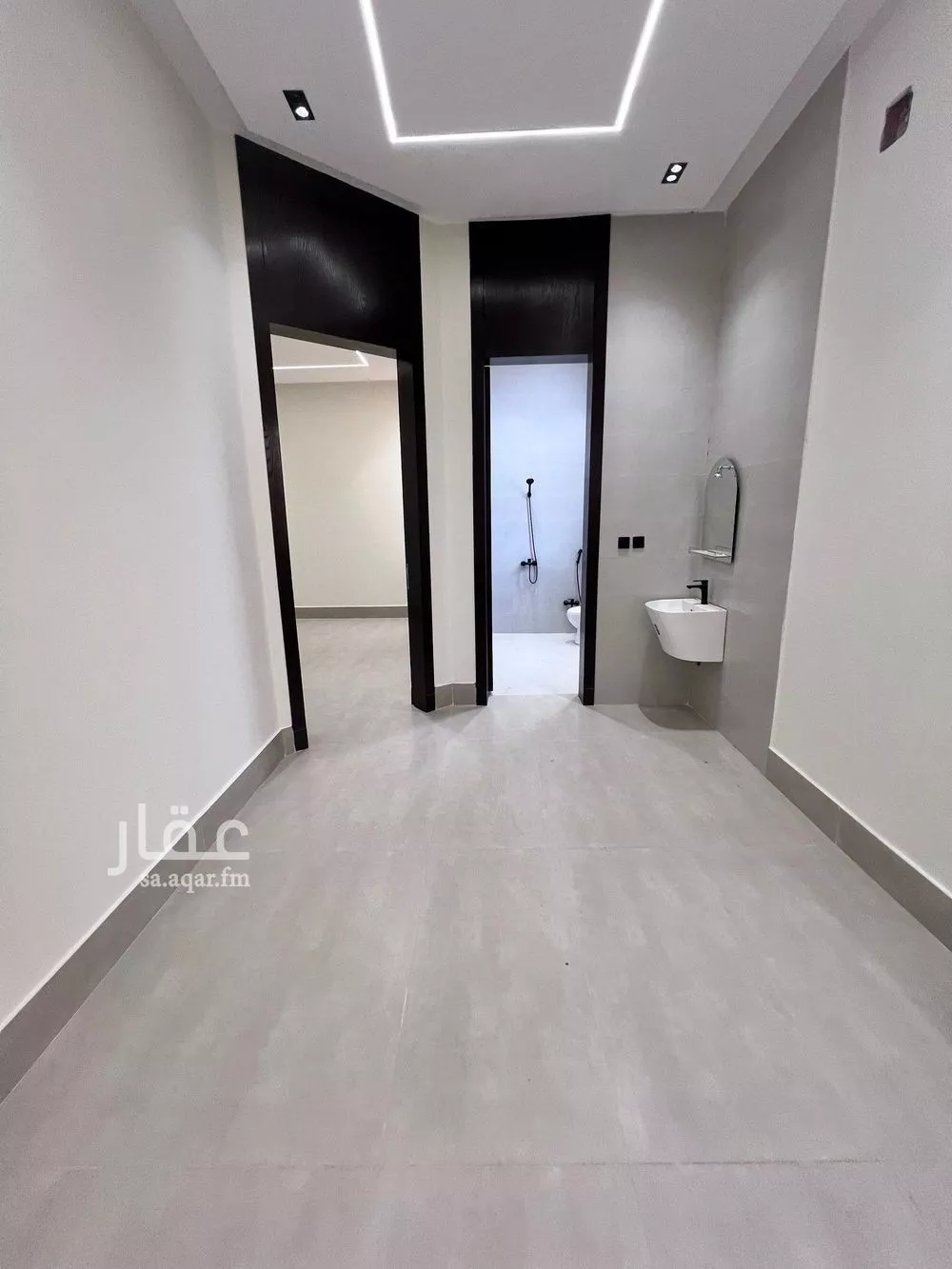 6 bedroom villa in Al Uraija Al Gharbiyah 10