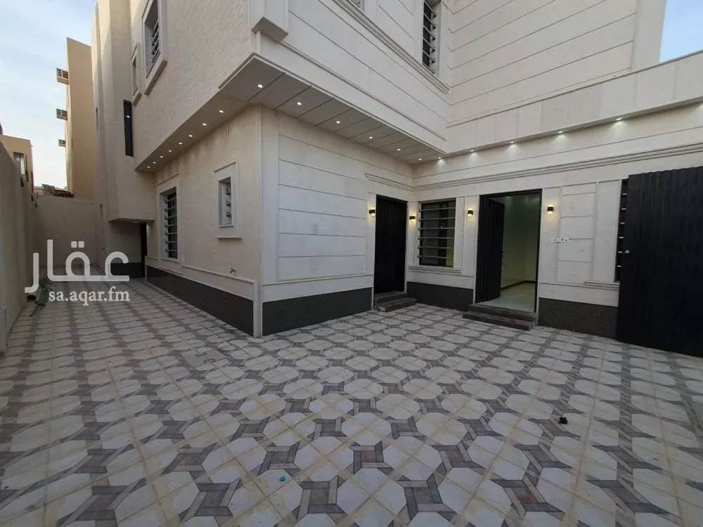 7 bedroom villa in Uhud 3