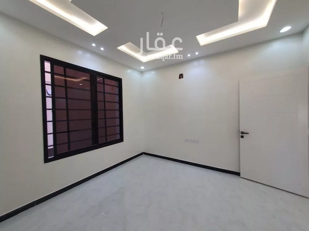 7 bedroom villa in Uhud 8