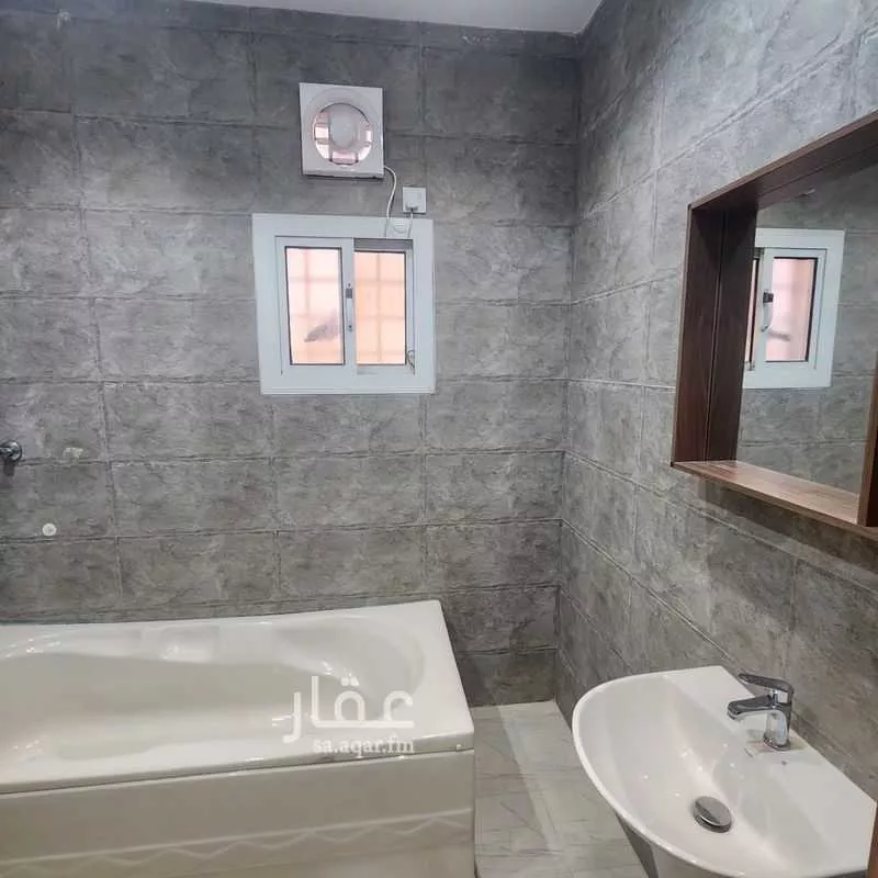 4 bedroom apartment in As Salhiyah 19