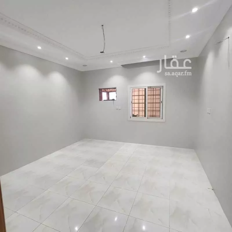 4 bedroom apartment in As Salhiyah 4