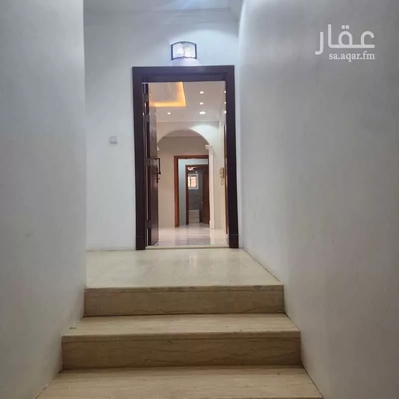 4 bedroom apartment in As Salhiyah 8