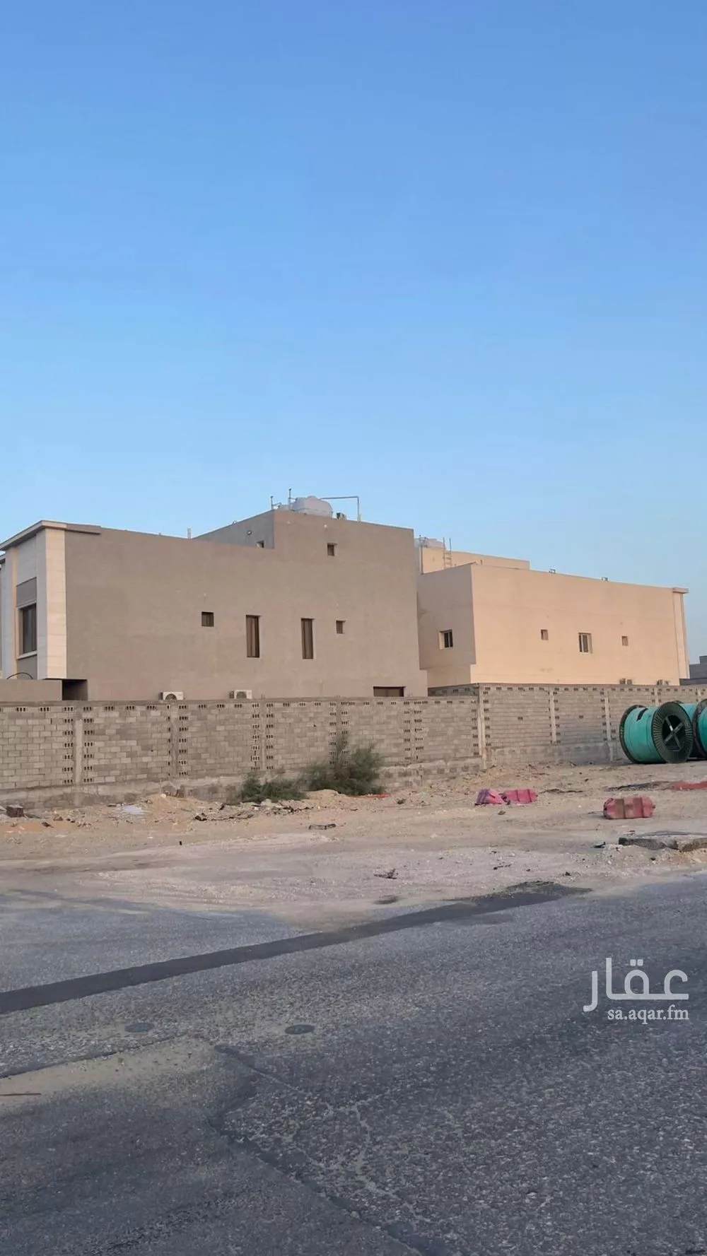 526 sqm land in Al Amwaj 3