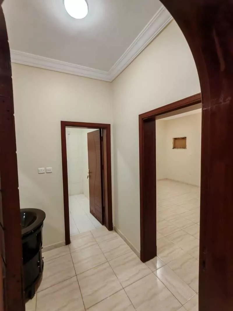 4 bedroom apartment in Al Ajawid 11