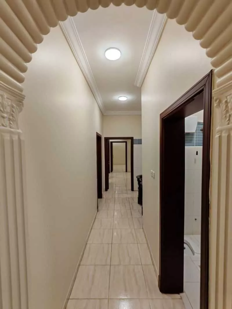 4 bedroom apartment in Al Ajawid 6
