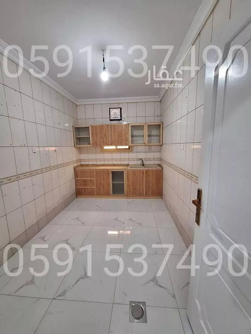 3 bedroom apartment in Al Rabwa 5