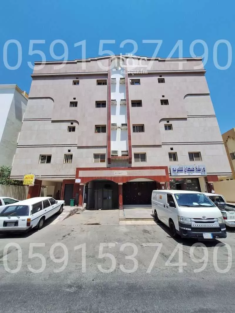 3 bedroom apartment in Al Rabwa 6
