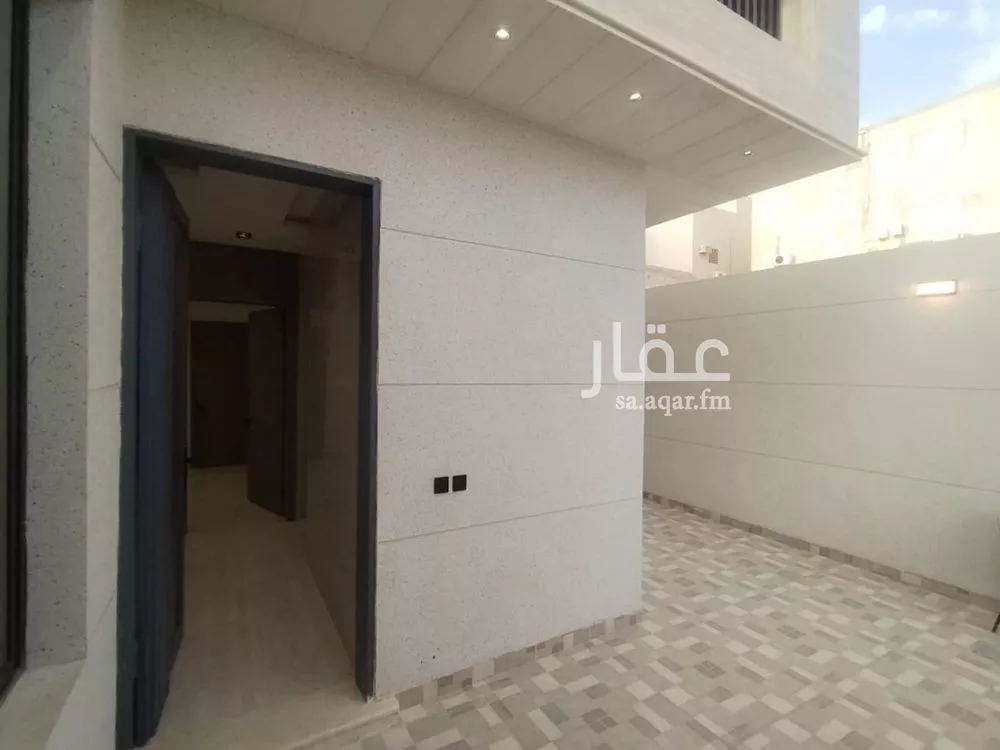 5 bedroom villa in Tuwaiq 12
