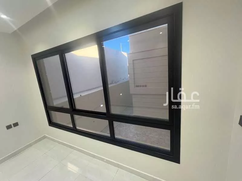 4 bedroom villa in Al Janadriyah 12